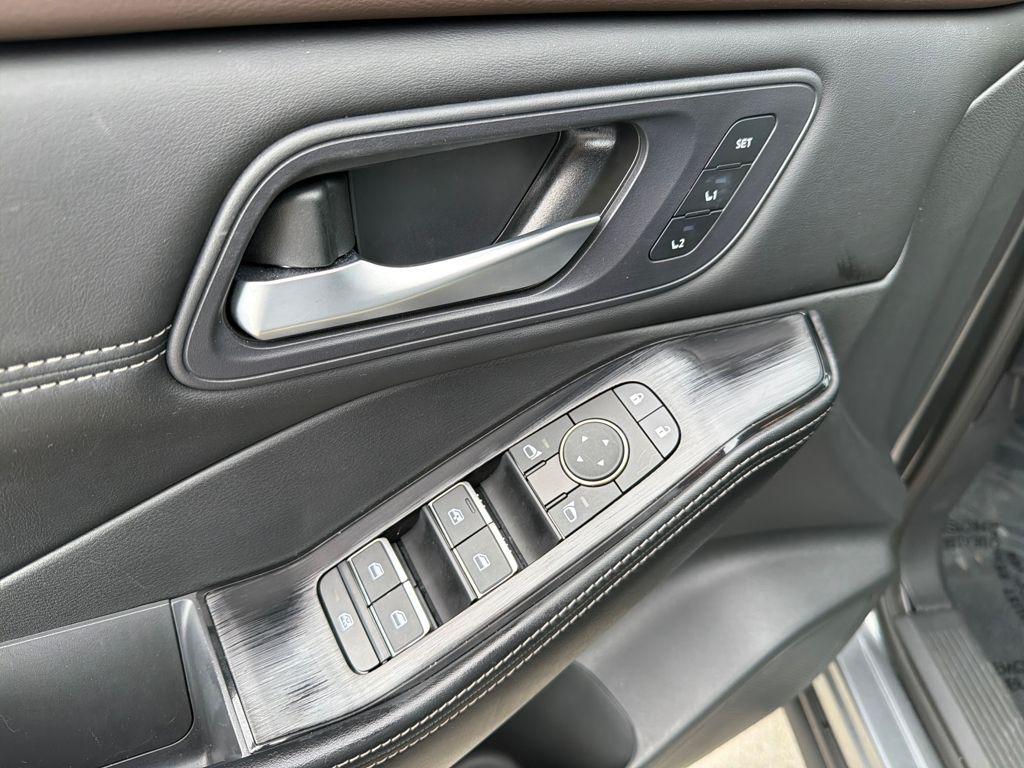 used 2023 Nissan Rogue car, priced at $27,216