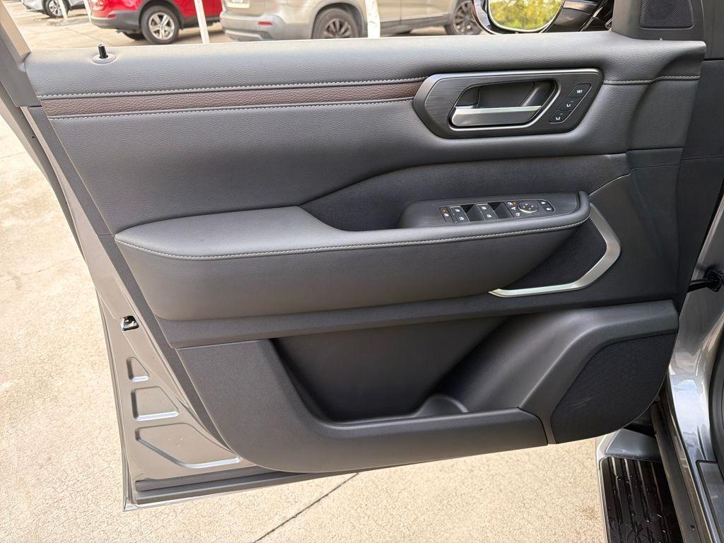 new 2026 Nissan Armada car, priced at $81,316