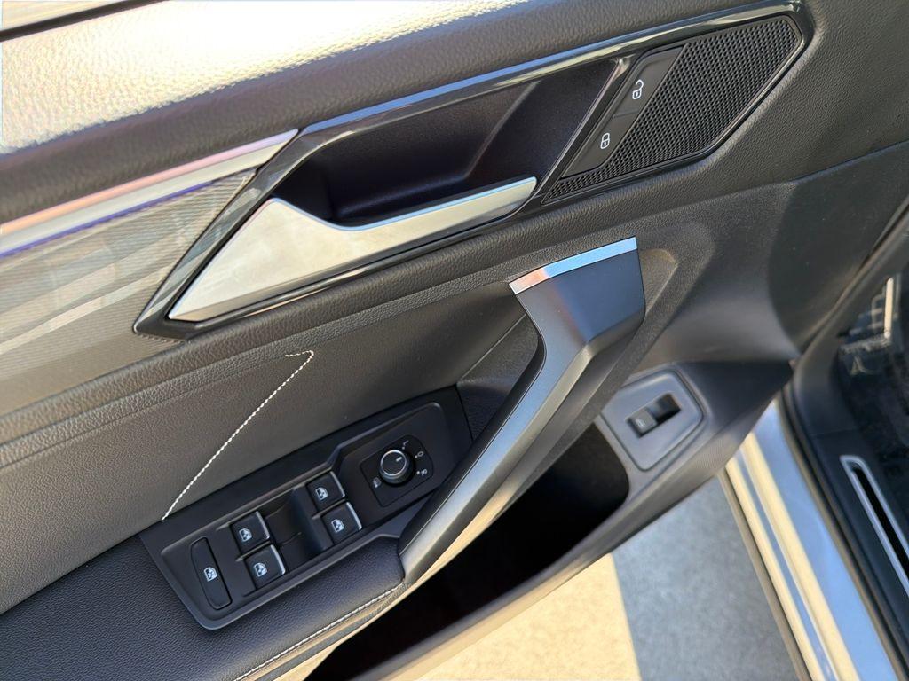 used 2022 Volkswagen Tiguan car, priced at $18,500