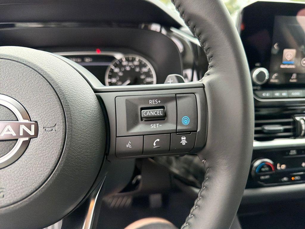 new 2025 Nissan Pathfinder car, priced at $35,690