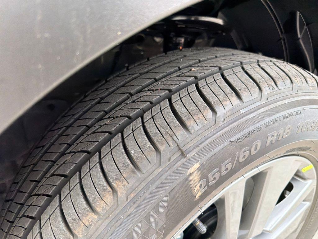 new 2025 Nissan Pathfinder car, priced at $35,690