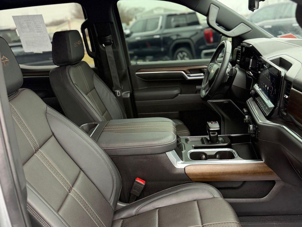 used 2025 Chevrolet Silverado 1500 car, priced at $60,955