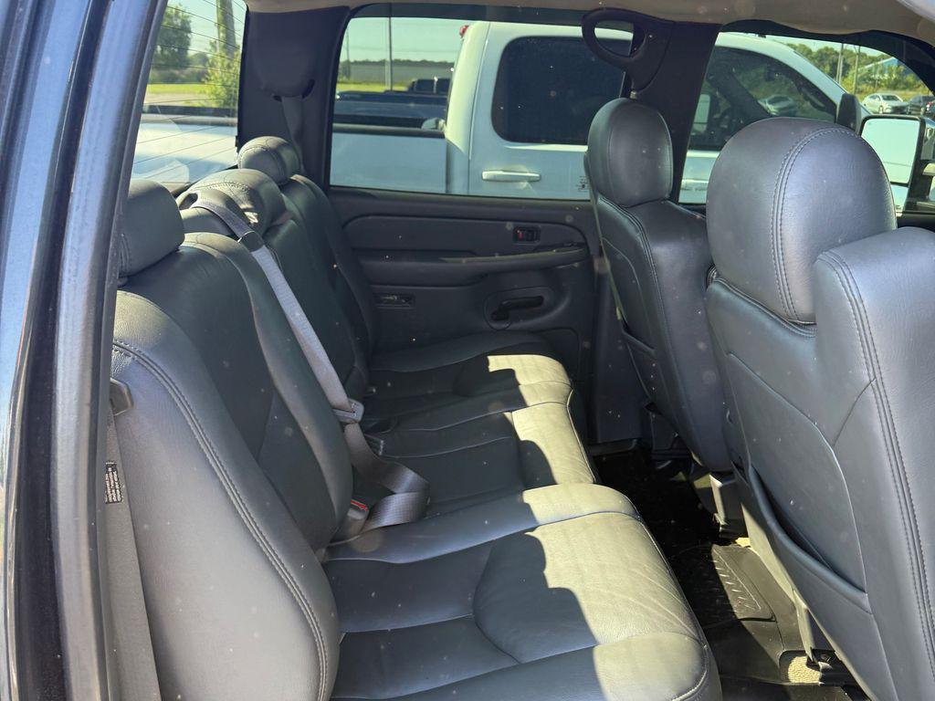 used 2004 Chevrolet Silverado 2500 car, priced at $19,998