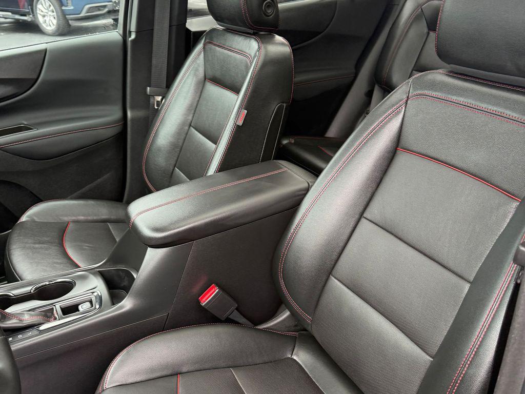 used 2023 Chevrolet Equinox car, priced at $30,998