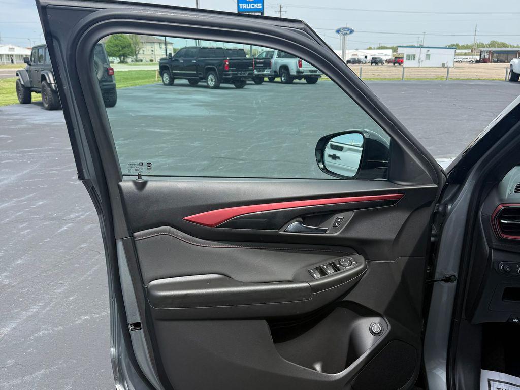 used 2025 Chevrolet TrailBlazer car, priced at $28,872
