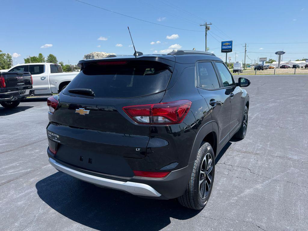 new 2026 Chevrolet TrailBlazer car, priced at $28,295