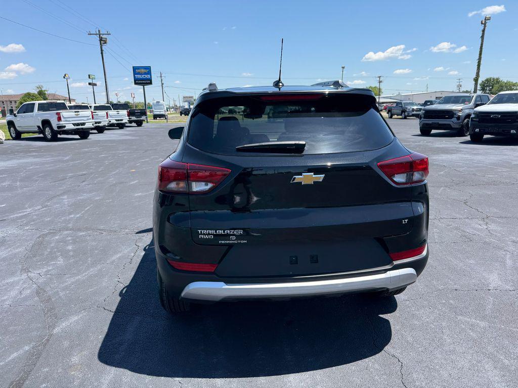 new 2026 Chevrolet TrailBlazer car, priced at $28,295