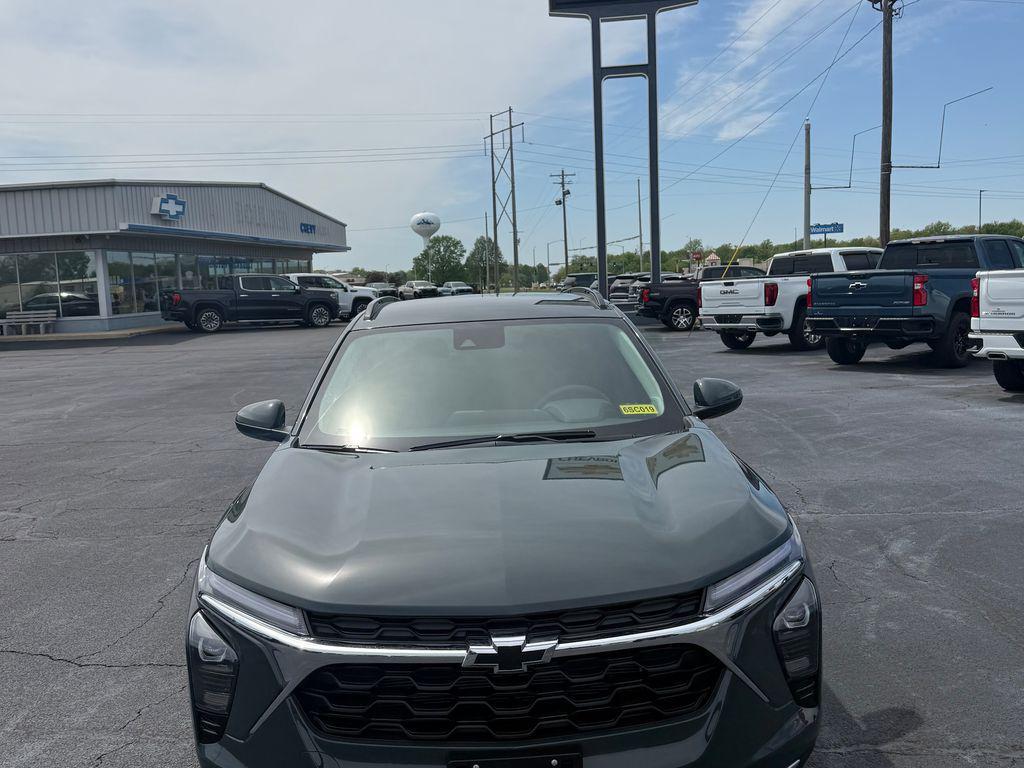 new 2026 Chevrolet Trax car, priced at $25,575