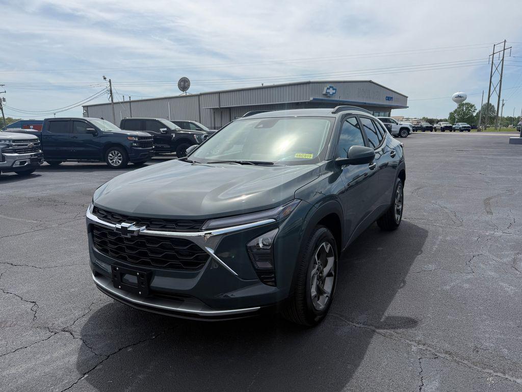 new 2026 Chevrolet Trax car, priced at $25,575