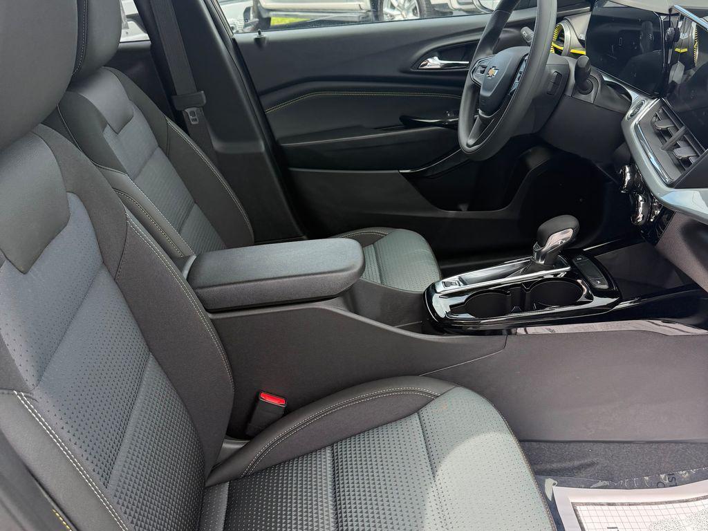 new 2026 Chevrolet Trax car, priced at $25,575