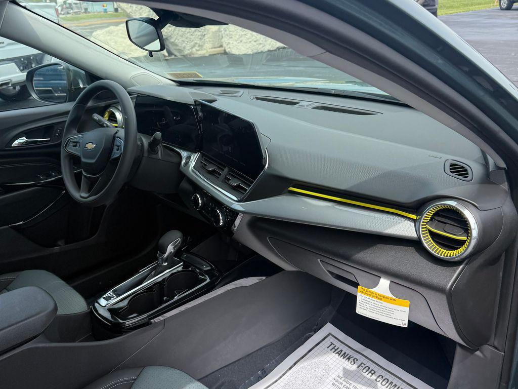 new 2026 Chevrolet Trax car, priced at $25,575