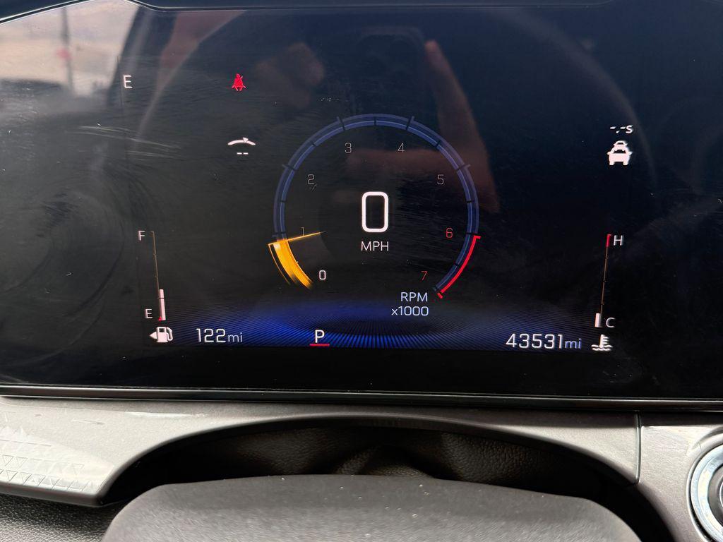 used 2025 Chevrolet Trax car, priced at $23,919