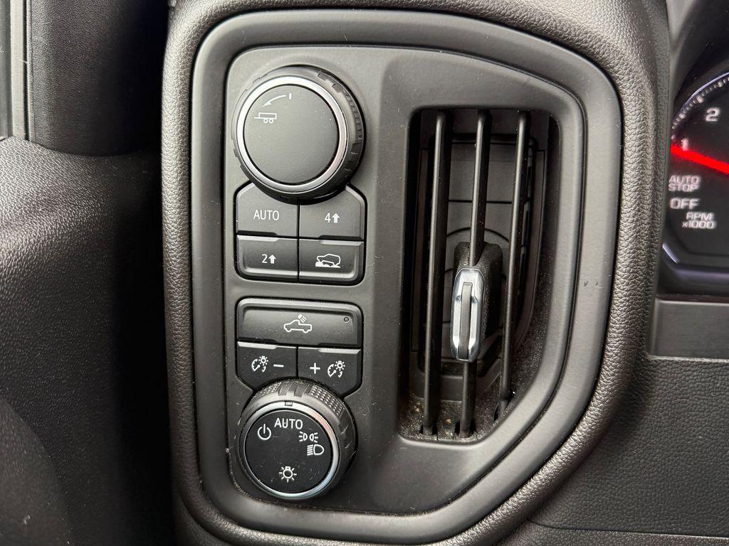 used 2022 Chevrolet Silverado 1500 car, priced at $32,085