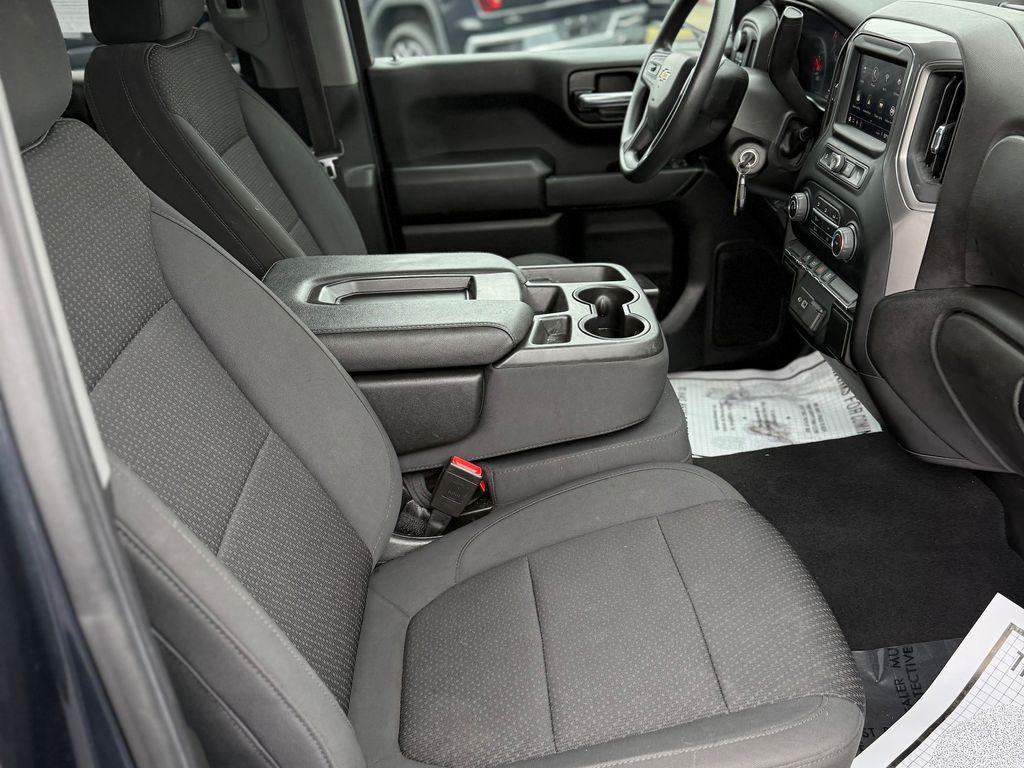 used 2022 Chevrolet Silverado 1500 car, priced at $32,085