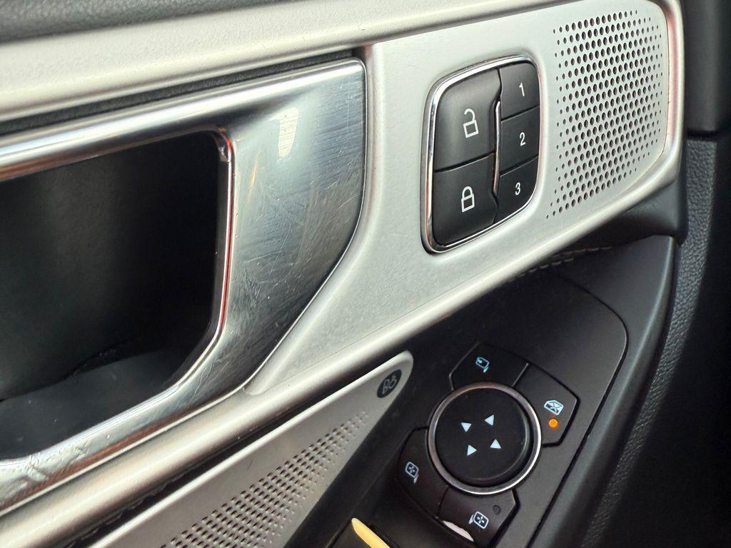 used 2020 Ford Explorer car, priced at $24,976