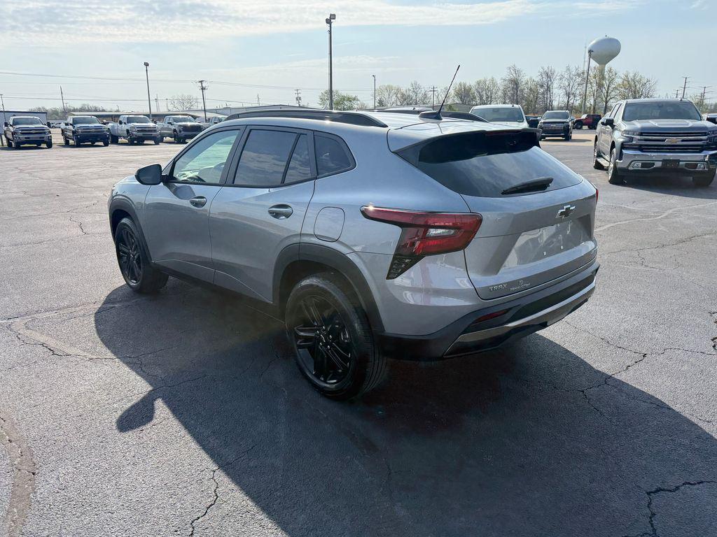 new 2026 Chevrolet Trax car, priced at $27,195