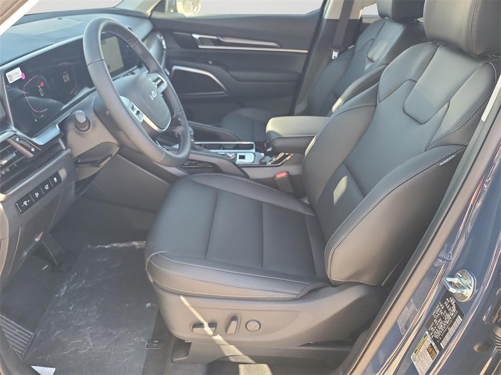 new 2025 Kia Telluride car, priced at $38,695