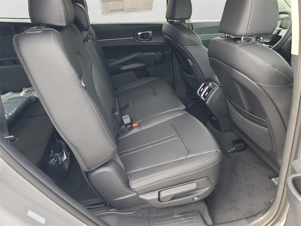 new 2026 Kia Sorento car, priced at $38,065