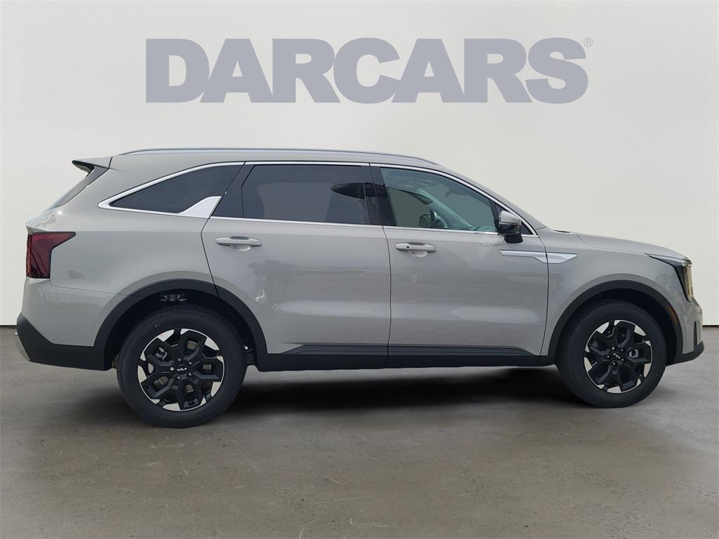 new 2026 Kia Sorento car, priced at $38,065
