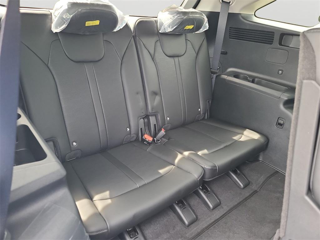 new 2026 Kia Sorento car, priced at $38,065