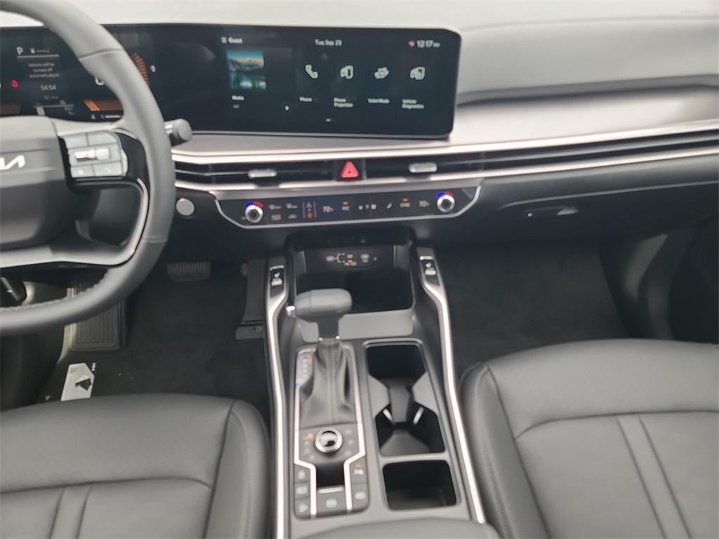 new 2026 Kia Sorento car, priced at $38,065