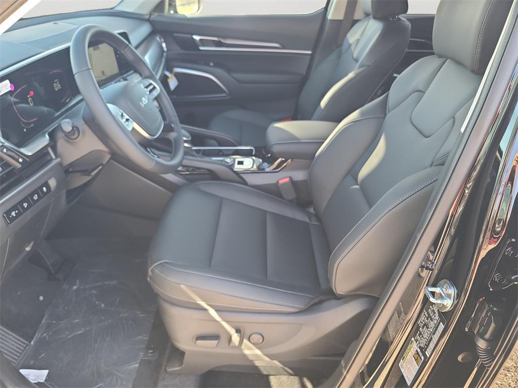 new 2025 Kia Telluride car, priced at $39,695