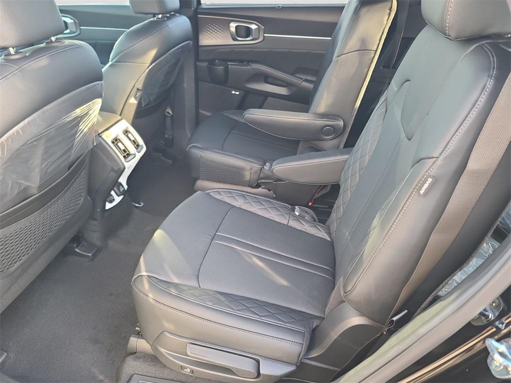 new 2026 Kia Sorento Hybrid car, priced at $46,645