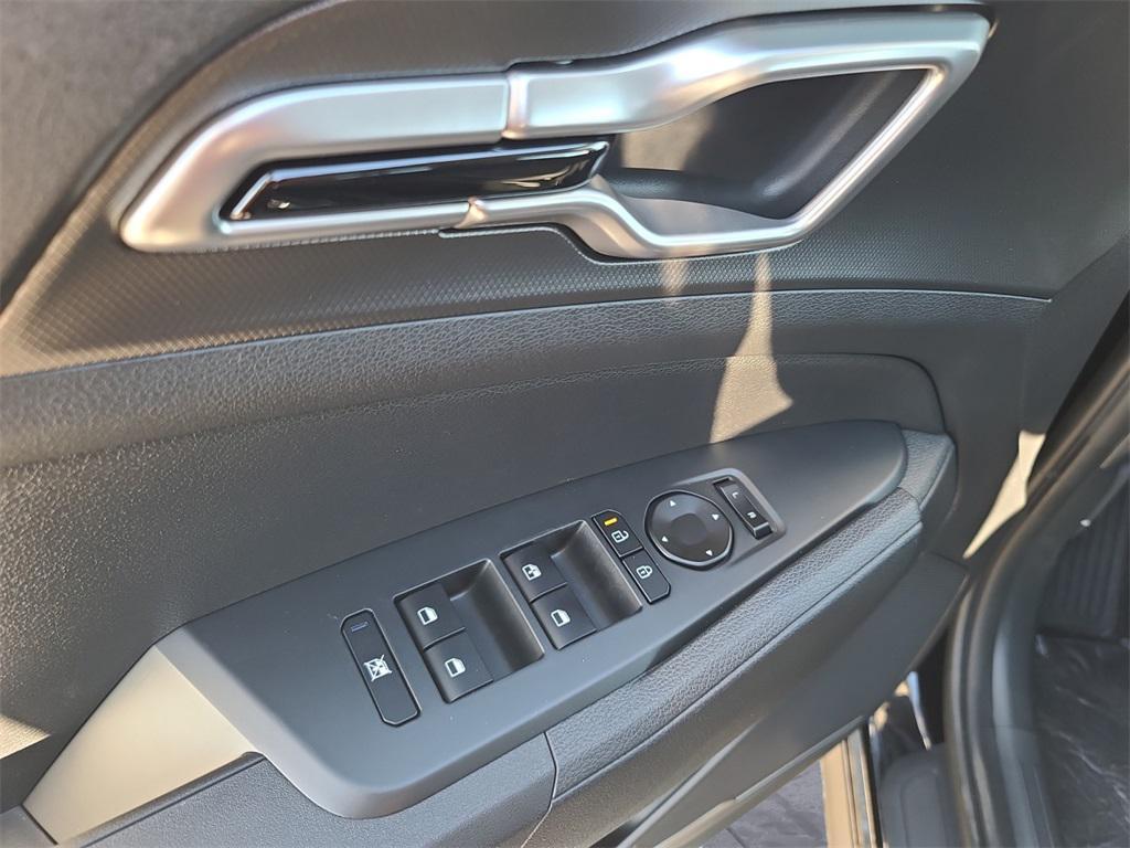 new 2026 Kia Sportage Hybrid car, priced at $28,396