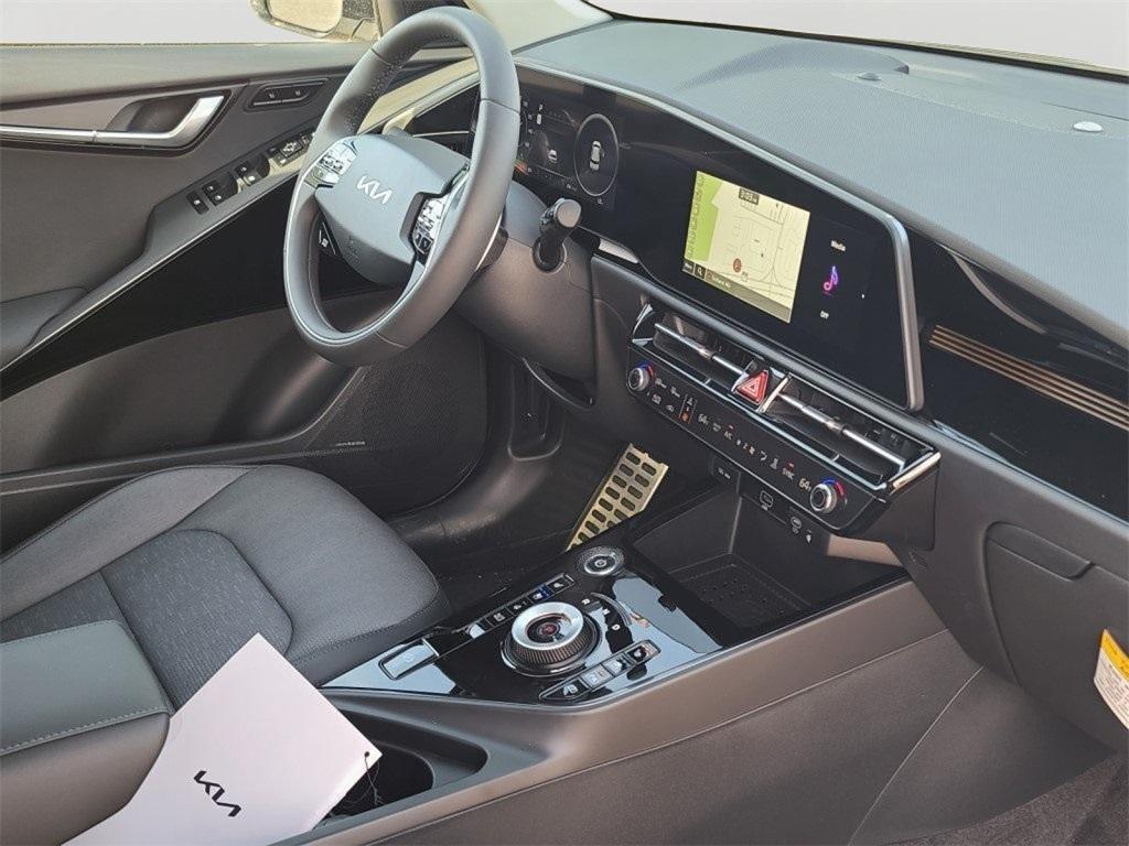 new 2025 Kia Niro EV car, priced at $35,865