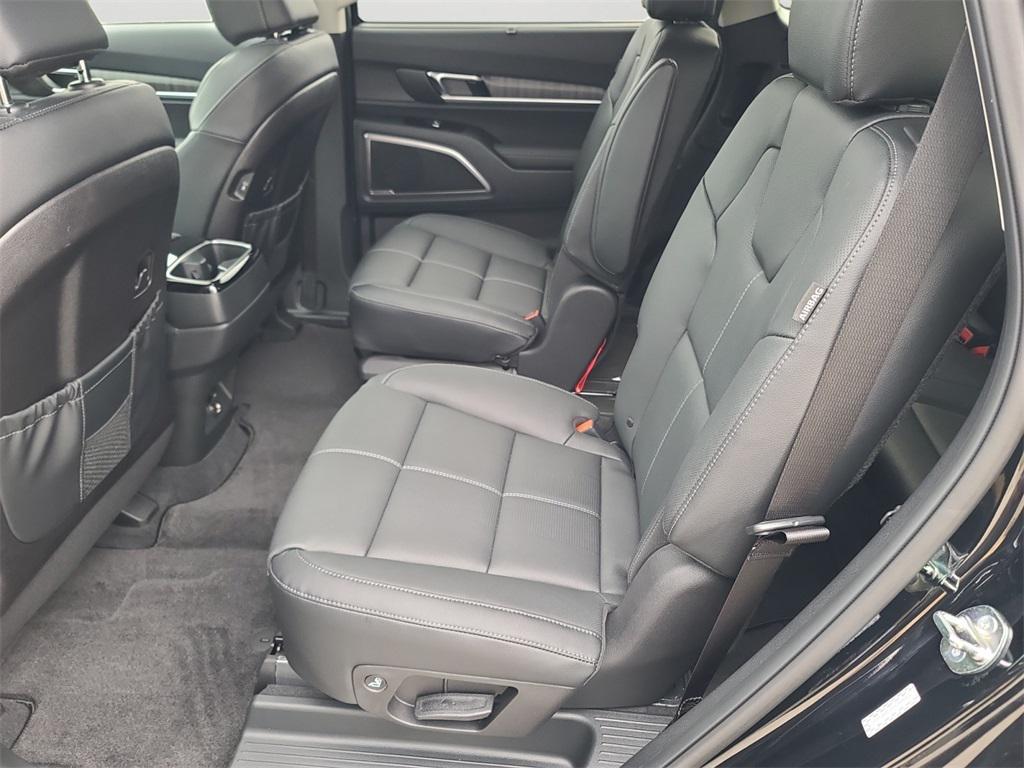 new 2025 Kia Telluride car, priced at $43,195