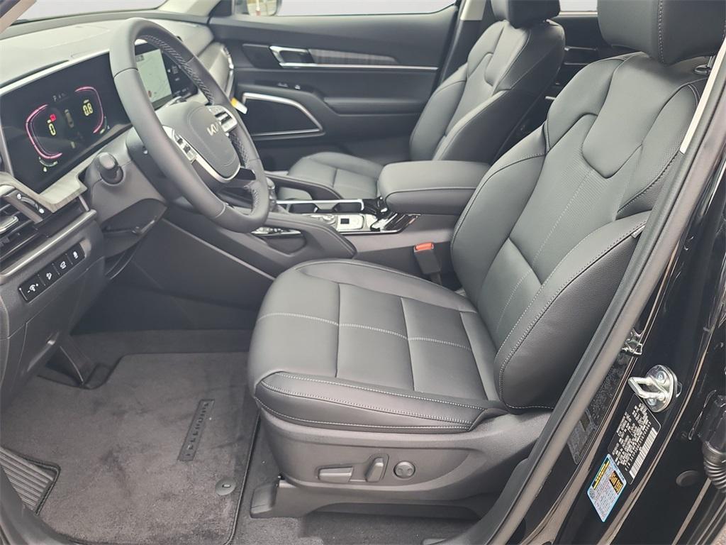 new 2025 Kia Telluride car, priced at $43,195
