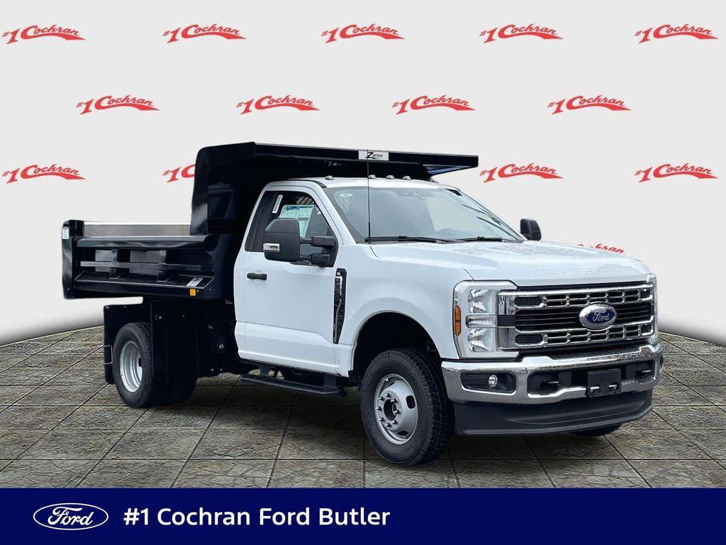 new 2025 Ford F-350 car, priced at $72,770