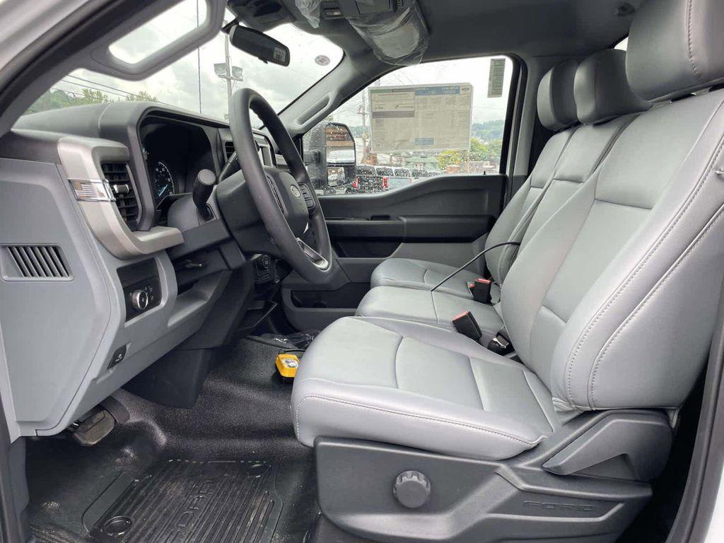 new 2025 Ford F-350 car, priced at $72,770