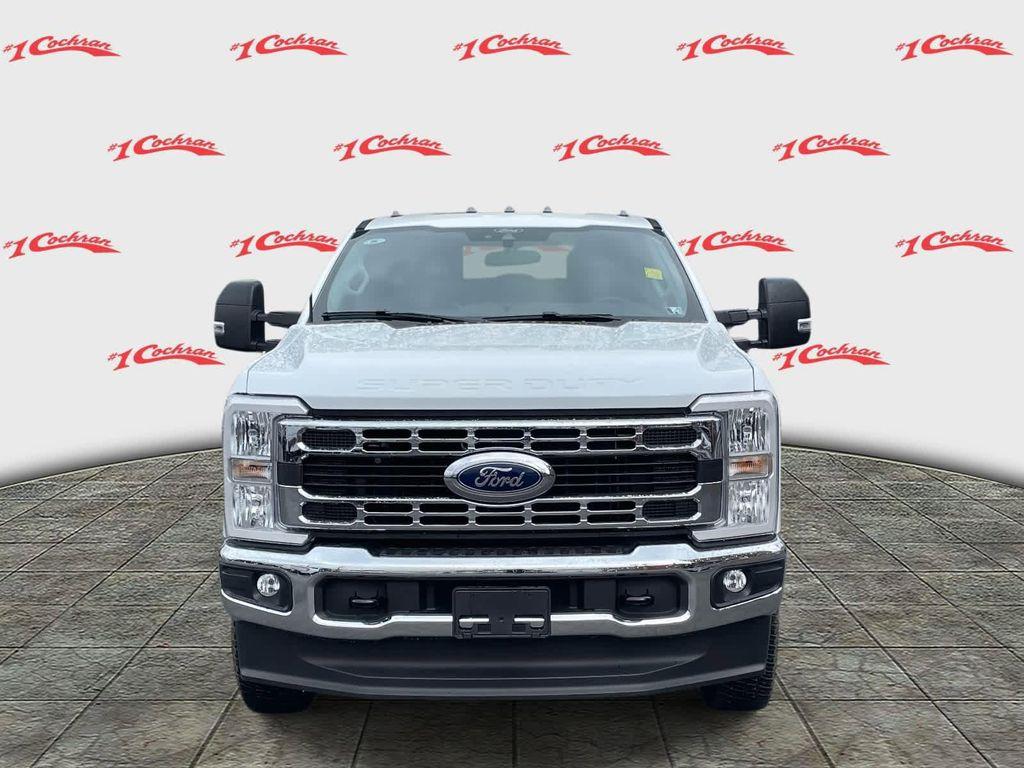 new 2025 Ford F-350 car, priced at $72,770