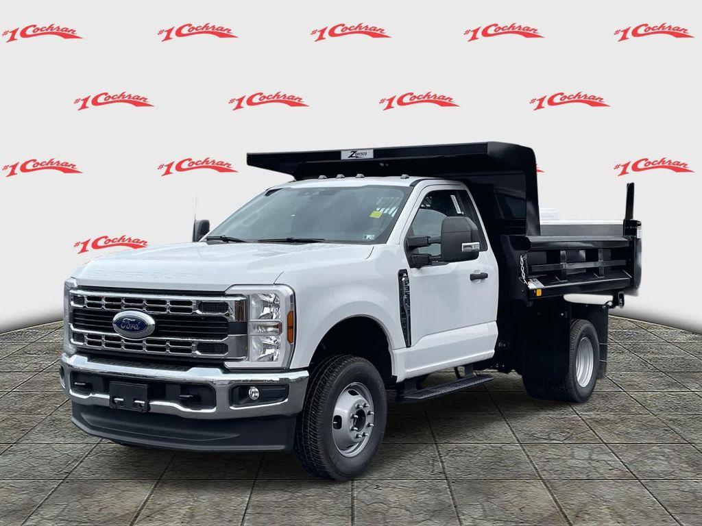 new 2025 Ford F-350 car, priced at $72,770