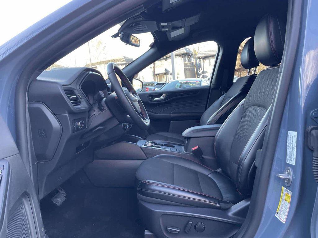 used 2025 Ford Escape car, priced at $24,998