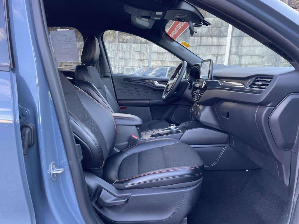 used 2025 Ford Escape car, priced at $24,998