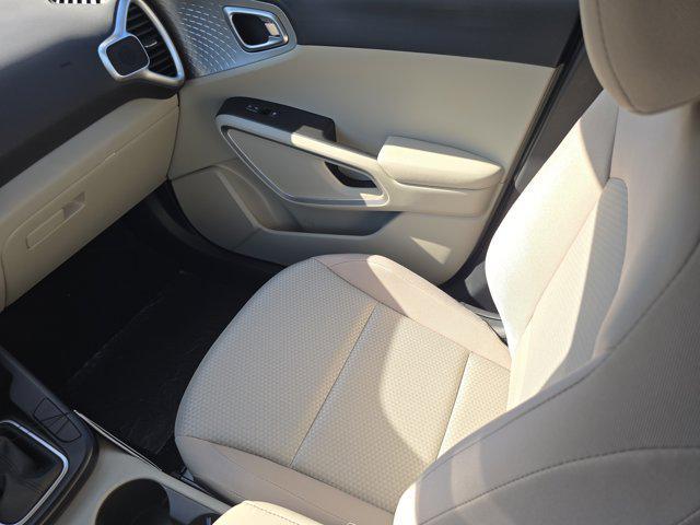 new 2025 Kia Soul car, priced at $22,074