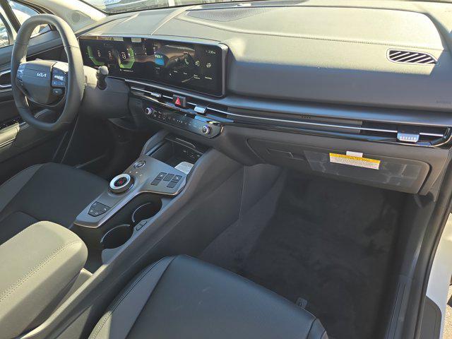 new 2026 Kia Sportage Hybrid car, priced at $35,382