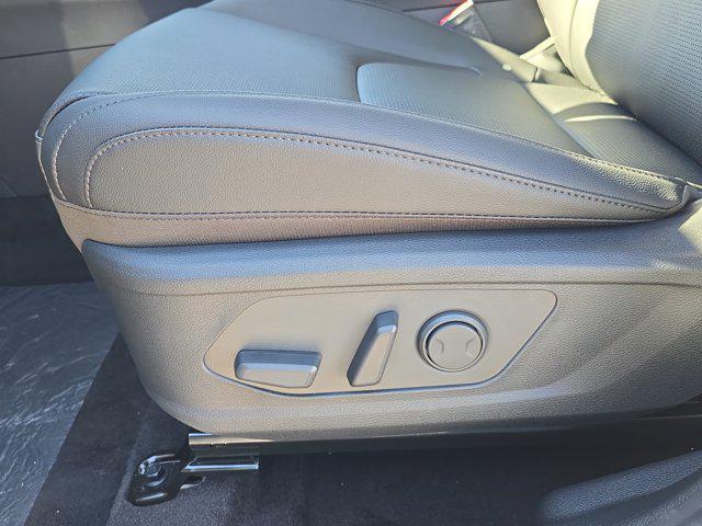 new 2026 Kia Sportage Hybrid car, priced at $35,382