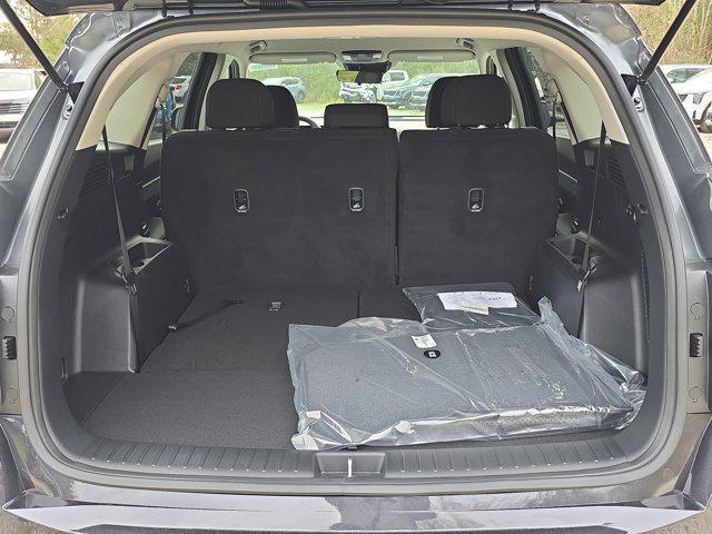 new 2026 Kia Sorento car, priced at $33,237