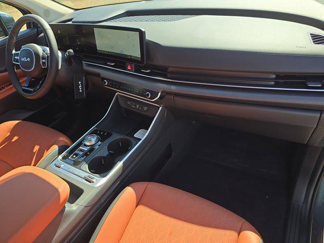 new 2026 Kia Carnival Hybrid car, priced at $49,366