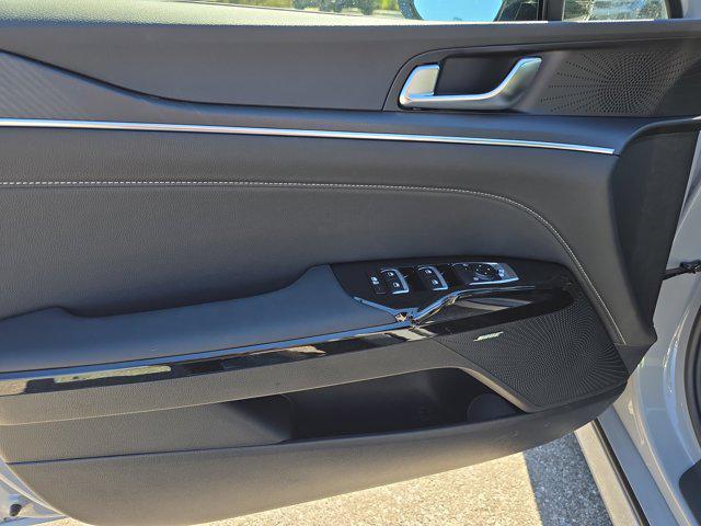 new 2026 Kia K5 car, priced at $31,794