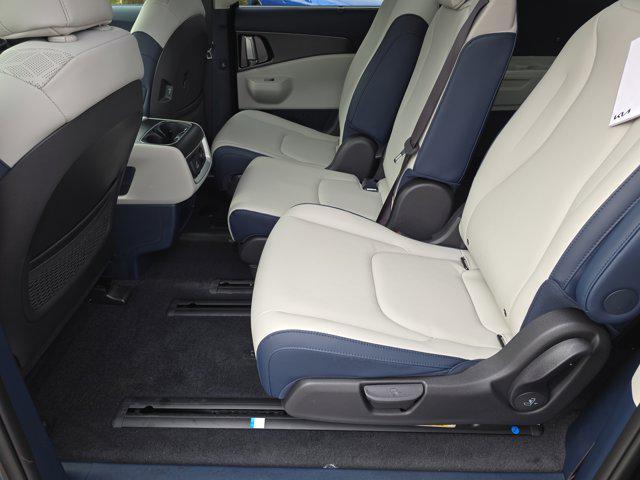 new 2026 Kia Carnival Hybrid car, priced at $50,138