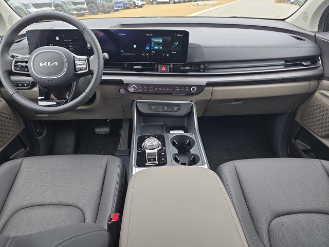 new 2026 Kia Carnival Hybrid car, priced at $48,902