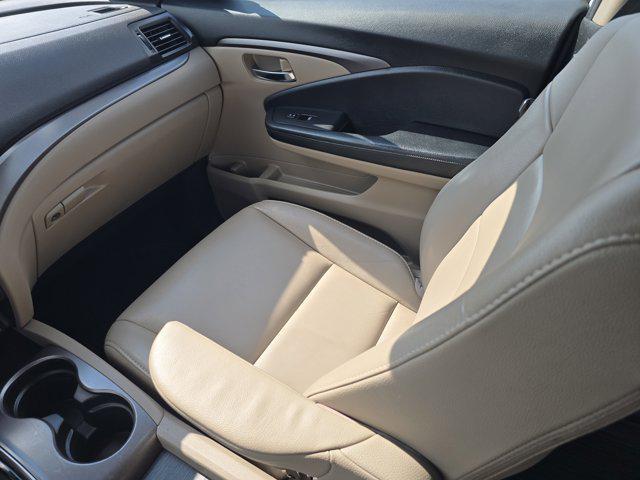 used 2020 Honda Pilot car, priced at $25,381