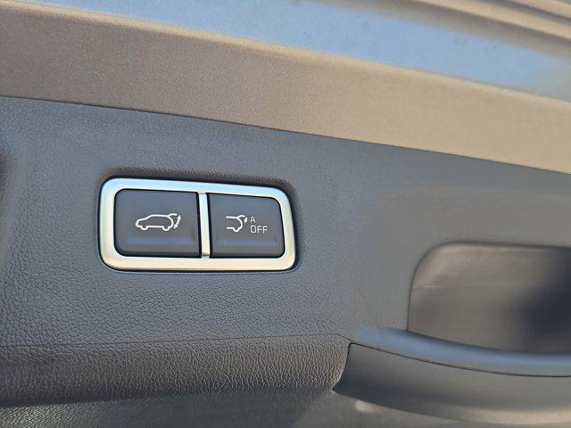 new 2026 Kia Sorento Plug-In Hybrid car, priced at $51,415