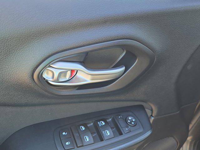 used 2016 Jeep Cherokee car, priced at $12,078