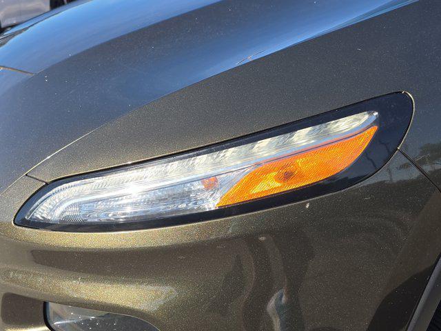 used 2016 Jeep Cherokee car, priced at $12,078