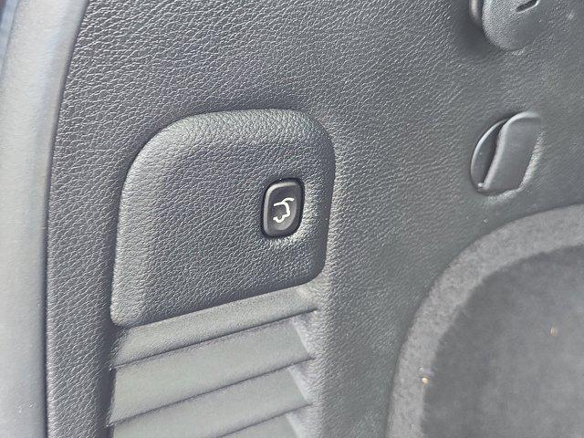 used 2021 Jeep Grand Cherokee car, priced at $19,606